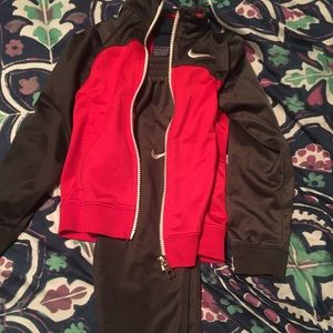 Boys 4T Nike outfits